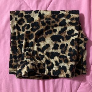 𝒮𝒽ℯ𝒾𝓃 𝓁ℯℴ𝓅𝒶𝓇𝒹 𝓈𝒽ℴ𝓇𝓉𝓈